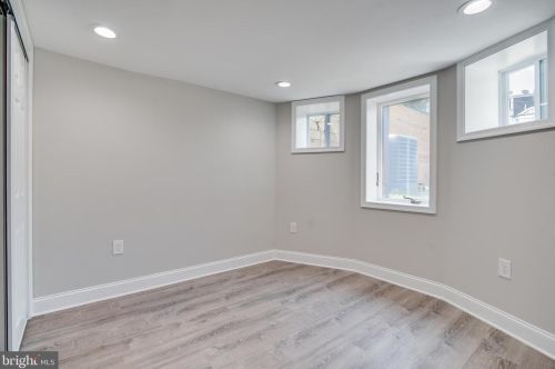 31 V St, Washington DC  20001-1012 exterior