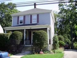 58 Bourne St, Newton, MA 02466-1722