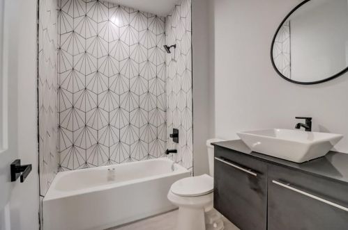 34 Candler Rd, Atlanta GA 30317-3435 exterior