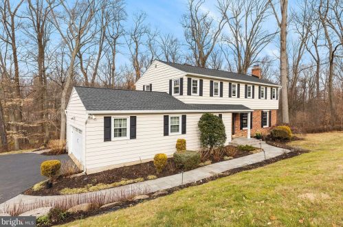 927 Ethan Allen Rd, Berwyn, PA 19312-2207