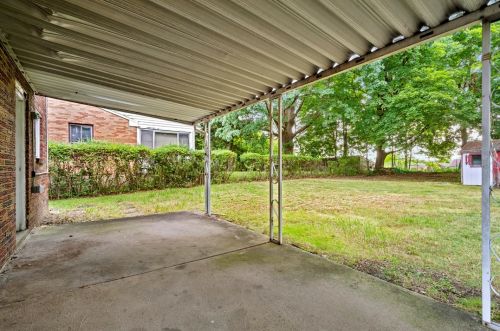 349 Anthon Dr, Pittsburgh PA 15235-3911 exterior