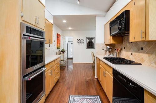 1141 Bonview Ln, Atlanta GA 30324-2904 exterior