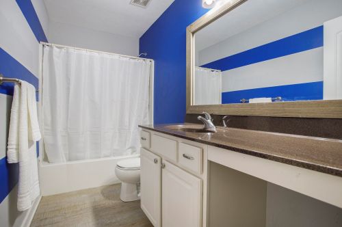 1216 Frst Dr, Kalamazoo MI 49002-6318 exterior