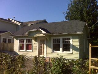 8416 117 Pl, Seattle WA  98178-2927 exterior