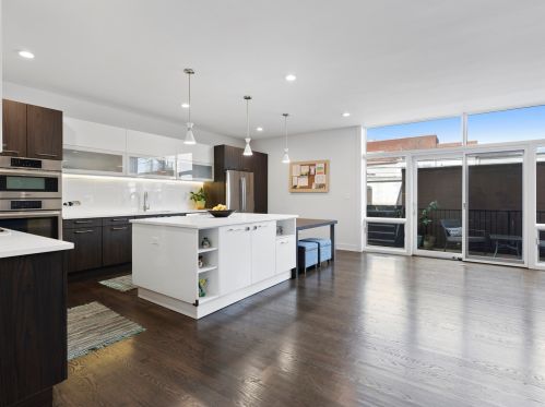 2432 Chicago Ave, Chicago, IL 60622-4630