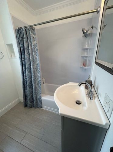 1228 Bellaire Pl, Pittsburgh PA  15226-1828 exterior