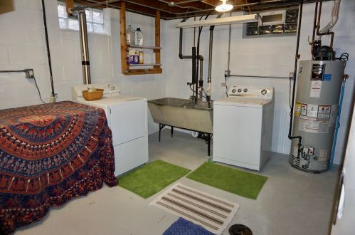 3773 68th St, Milwaukee WI  53220-1828 exterior