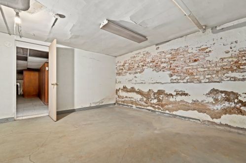 6417 Magnolia Ave, Chicago IL 60626-5306 exterior