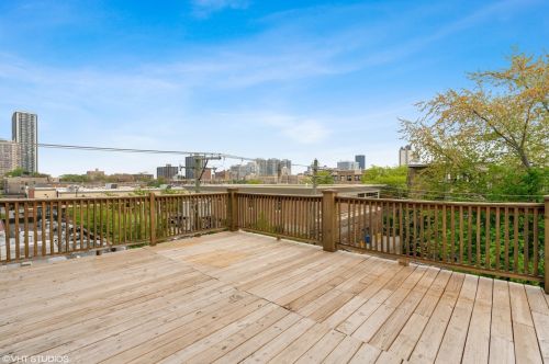 1215 Norwood St, Chicago IL  60660-2593 exterior