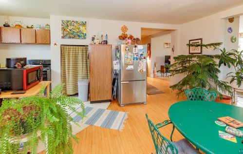 1721 1 St, Duluth MN 55806-2146 exterior