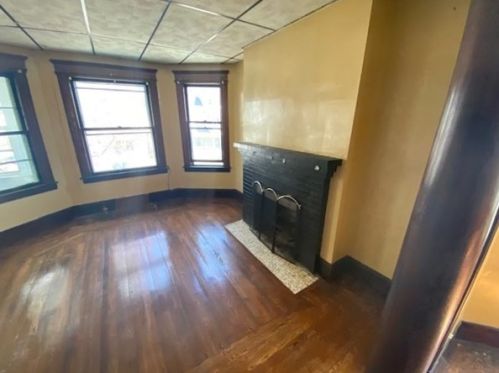 30 Lester St, Springfield MA 01108-2140 exterior