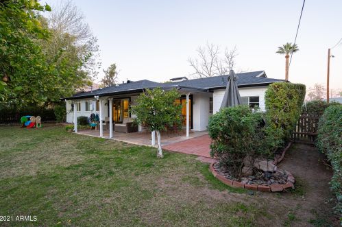 3842 50th Pl, Phoenix AZ 85018-4413 exterior