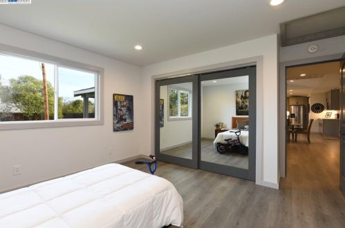 2992 Vessing Rd, Concord CA 94523-4515 exterior