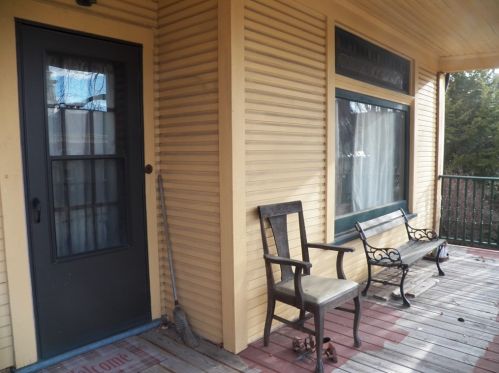 139 Farragut Ave, Vandergrift, PA 15690-1115