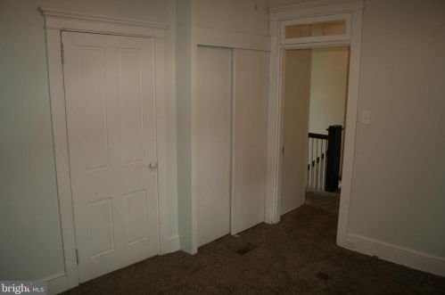 348 James St, Lancaster PA 17603-2831 exterior