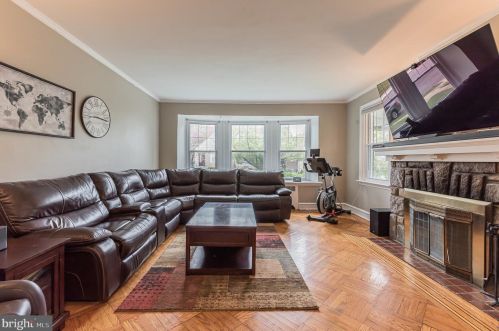 826 Knorr St, Philadelphia PA  19111-4826 exterior