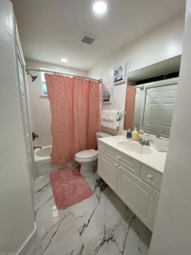 181 7 St, Naples FL 34117-2126 exterior