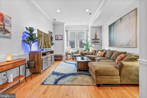 1019 19 St, Philadelphia PA 19146-2938 exterior