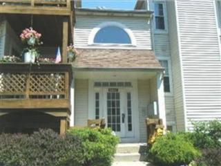 1316 Cedarwood Dr, Cleveland, OH 44145-1878