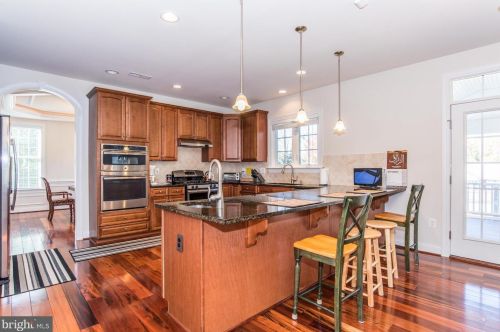 8106 Ashton St, Alexandria VA 22309-1345 exterior