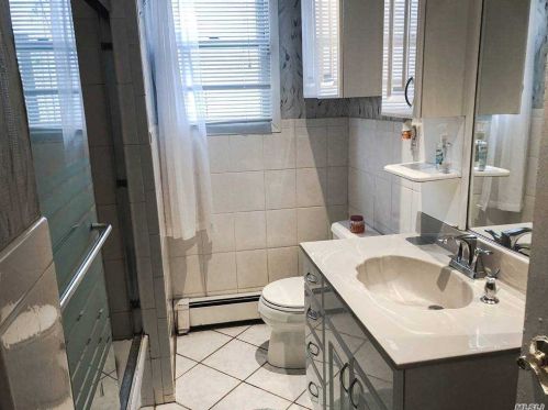 6 Vondran St, Huntington Station NY exterior