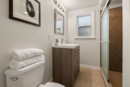 464 Artesian Ave, Chicago IL 60629-1210 exterior