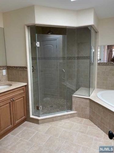 286 Tenafly Rd, Tenafly NJ 07670-2530 exterior