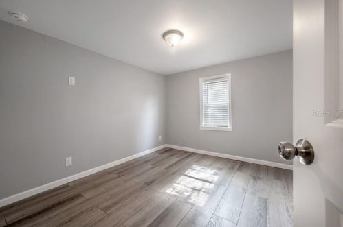 1806 Comanche Ave, Tampa FL  33610-8224 exterior