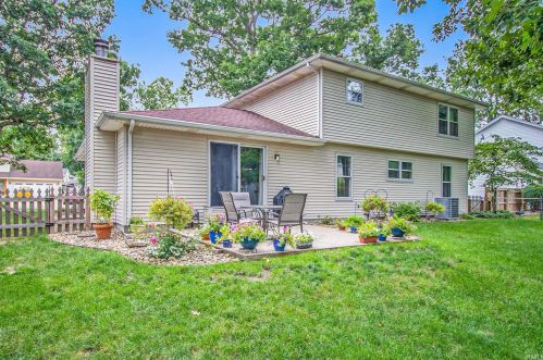 1509 Bennington Dr, Mishawaka IN 46544-6262 exterior