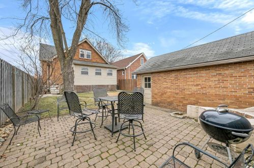 6430 Winona Ave, Saint Louis MO 63109-2125 exterior