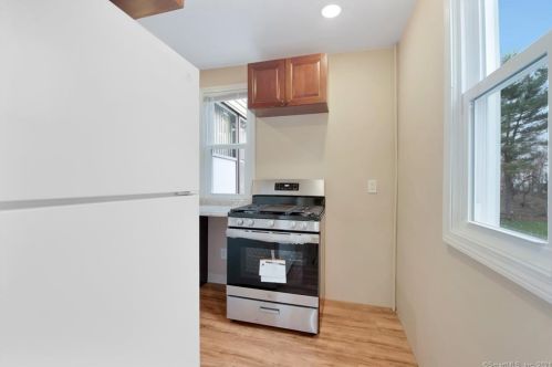 71 Albany Ave, New Britain CT 06053-3586 exterior