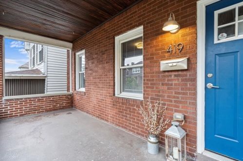 419 Eureka St, Pittsburgh, PA 15211-2107