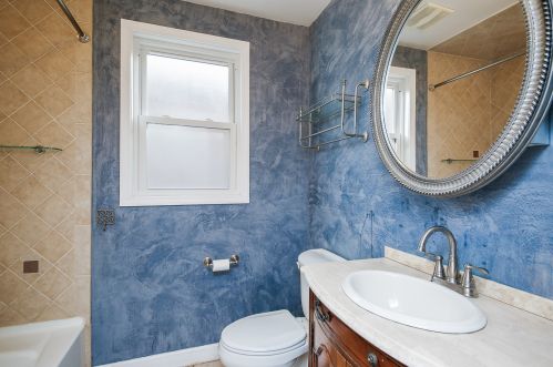 7854 Cressett Dr, Chicago IL 60707-1340 exterior