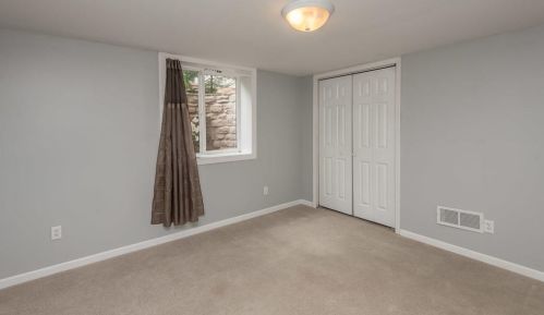 6245 Plaza Cir, Milwaukee WI  53223-2255 exterior