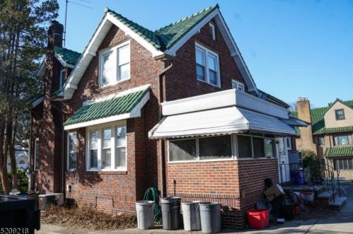 347 40th St, Paterson NJ  07504-1109 exterior