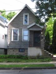 1206 Kane Pl, Milwaukee WI  53202-1631 exterior