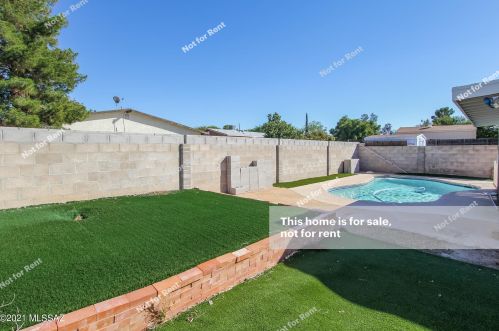3211 Mormon Dr, Tucson AZ 85730-2017 exterior