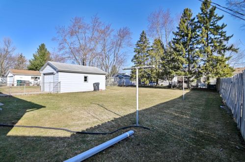 2716 Florida Ave, Waukegan IL 60087-4536 exterior