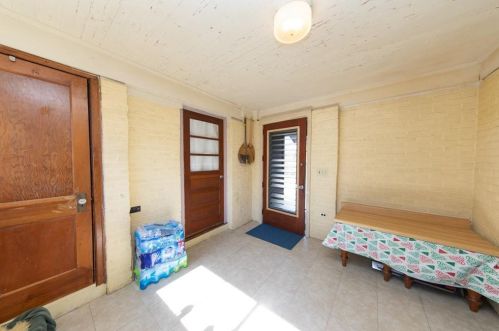 908 Atlanta Hwy, Gainesville GA 30501-6304 exterior