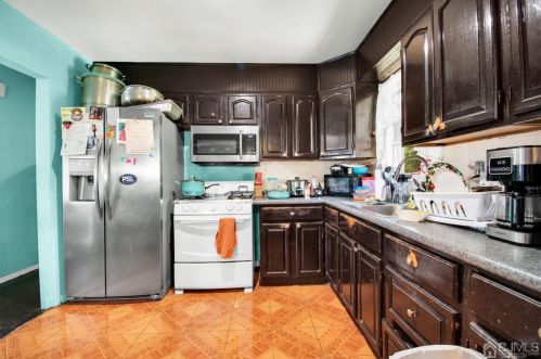 1342 3rd St, Plainfield NJ 07063-1214 exterior