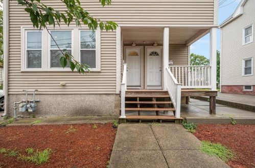 80 8th St, Providence, RI 02906-2811