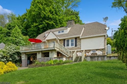 69 Shore Trl, Sparta NJ  07871-1714 exterior