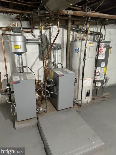 4718 D St, Philadelphia PA 19120-4517 exterior