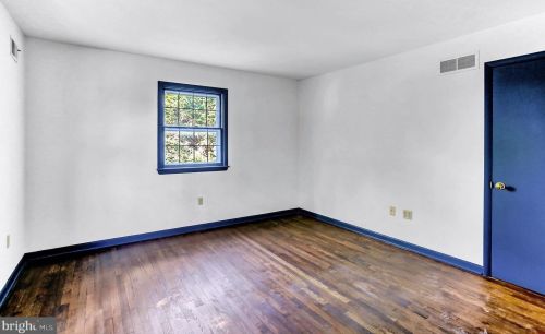 822 Broadway, Hanover PA  17331-2015 exterior