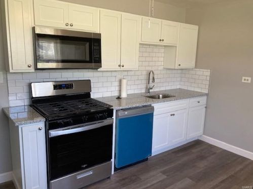 1725 Bradshaw Dr, Saint Louis MO 63136-2422 exterior