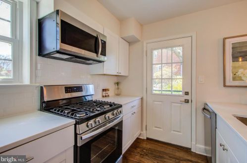 2104 Plyers Mill Rd, Silver Spring MD 20902-4223 exterior