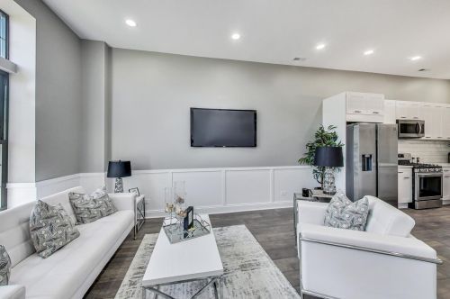 2718 Monroe St, Chicago IL 60624-2661 exterior