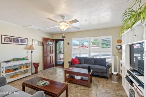 5844 Eastland St, Tucson, AZ 85711-5119