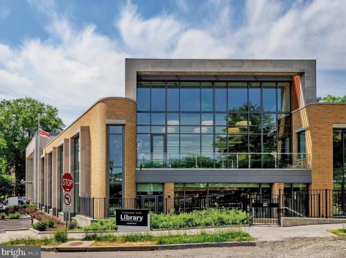 3100 Connecticut Ave, Washington DC  20008-5125 exterior