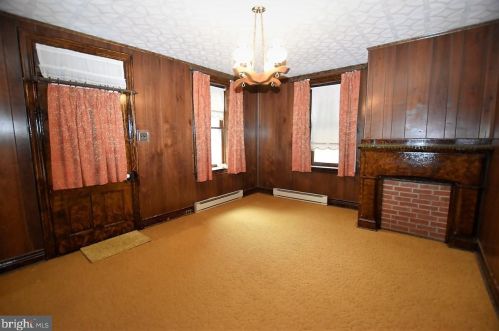 795 Abbottstown Pike, Hanover PA 17331-8235 exterior